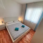 Steli