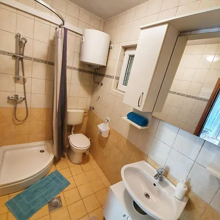 Apartment Steli Vir