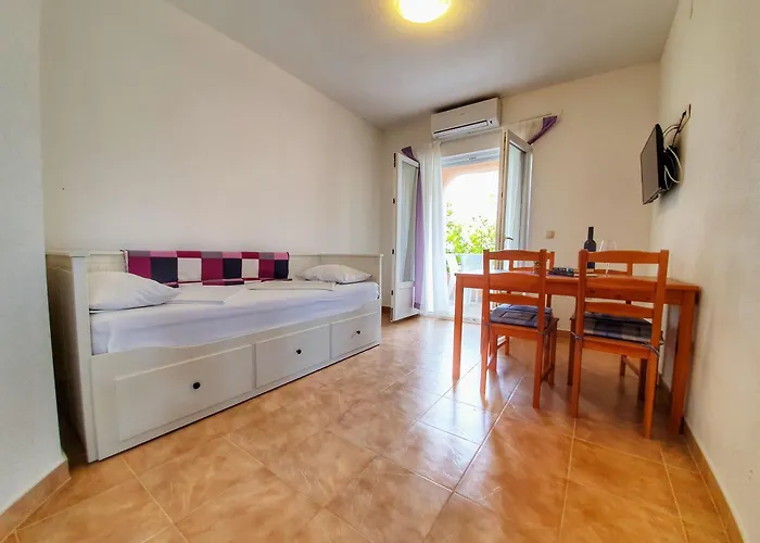 Apartman Steli *